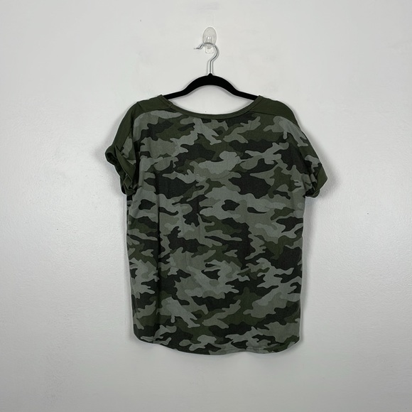 Lucky Brand 2 Piece Womens L Pajama Set Camo Shorts Drawstring Waist Pullover - Picture 4 of 9